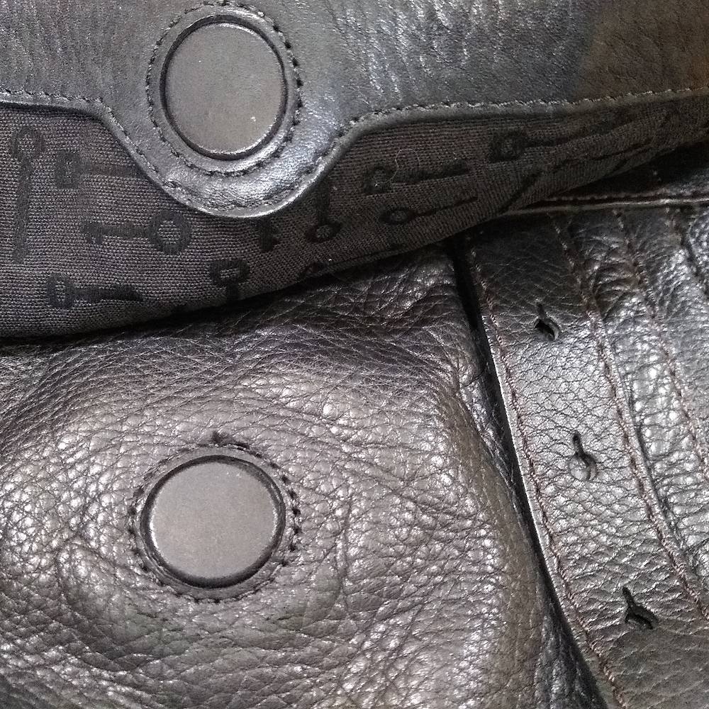Fossil Maddox Black Leather Medium Crossbody Bag. Very good used condition. On - Picture 4 of 13
